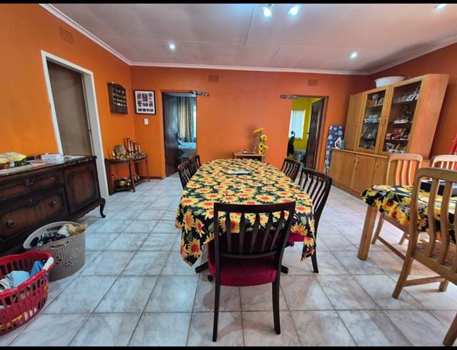 4 BEDROOM HOUSE FOR SALE IN GENL ALBERTS PARK